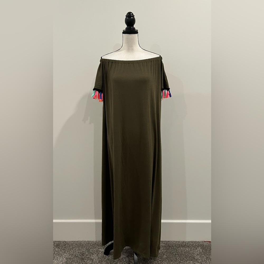 Off the Shoulder Maxi Dress